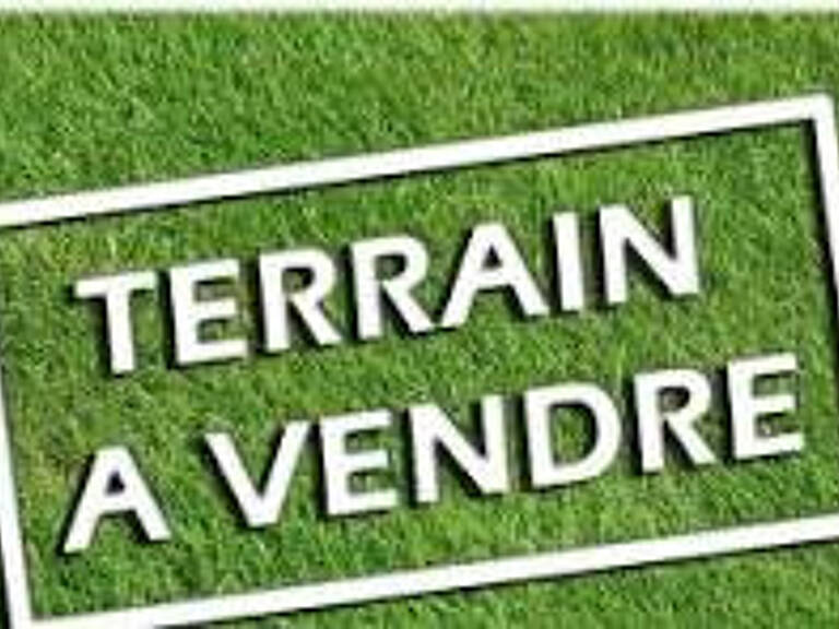 Terrain constructible non-viabilisé — photo 1