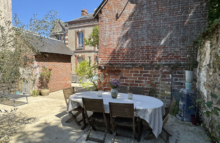 Maison de 265 m2 au coeur de Châteaudun — photo 3