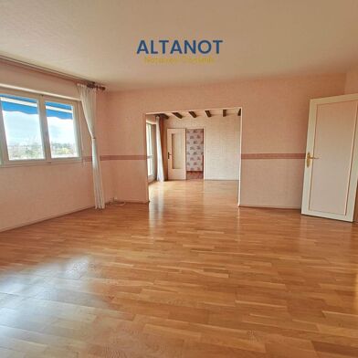 Appartement 4 pièces 136600 €