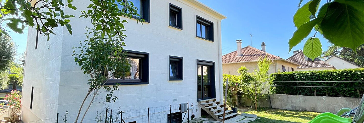 Maison 8 Pièces 132 m² à vendre à Parmain (95620)