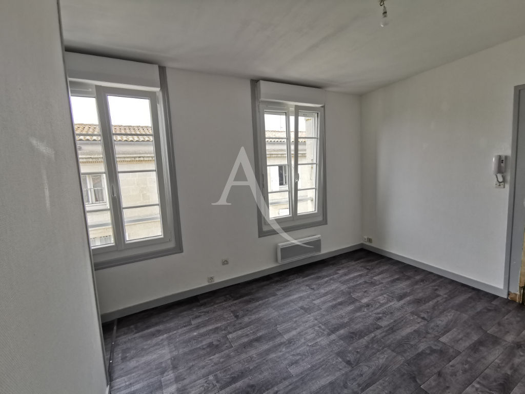 Appartement 2 pièces  à louer Rochefort 17300