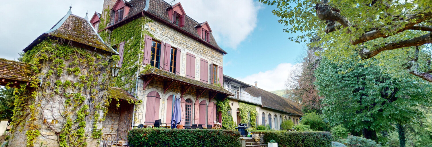 Maison 12 Pièces 526 m² à vendre à Serrières-de-Briord (01470)