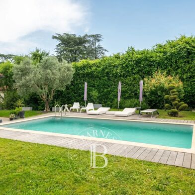 Maison 6 pièces 1095000 €