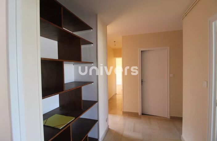 APPARTEMENT de 74 m² de 4 pièces avec TERRASSE et GARAGE — photo 4