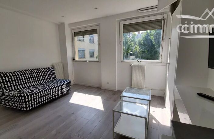 Studio + parking à vendre à NEUILLY-SUR-SEINE quartier PERRONET — photo 3