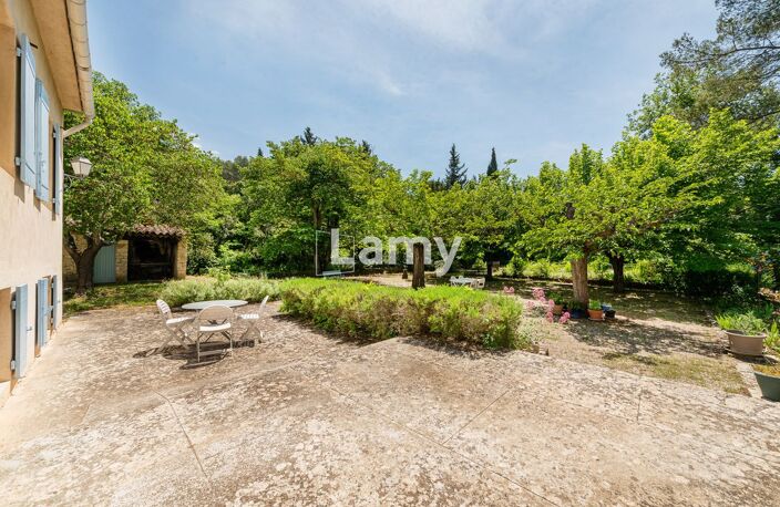 Maison de 350m² sur terrain de 4520m² — photo 3