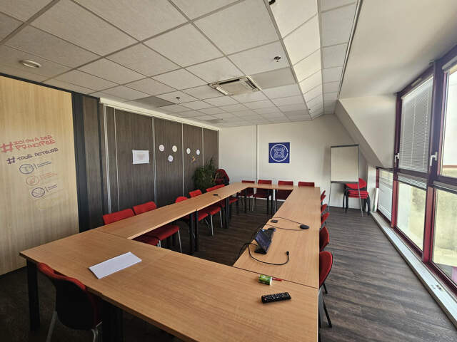 BUREAUX A VENDRE ANGERS GRAND MAINE — photo du bien