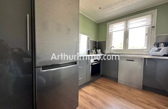 HARFLEUR PLEIN CENTRE APPARTEMENT T4 SPACIEUX  AVEC CAVE — photo 5