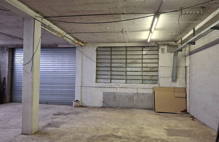 Local d'activité Saint Ferreol D Auroure 265 m2 — photo 2