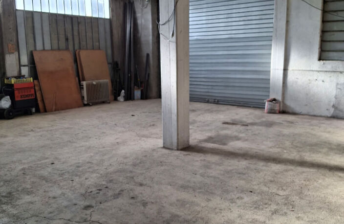 Local d'activité Saint Ferreol D Auroure 265 m2 — photo 3