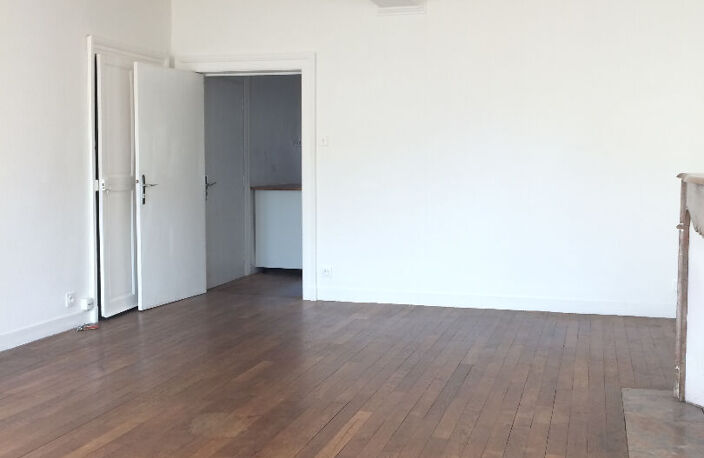 Rennes hyper centre T3 de 66,45 m² avec travaux — photo 3
