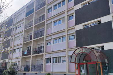 Appartement 4 pièces 76200 €