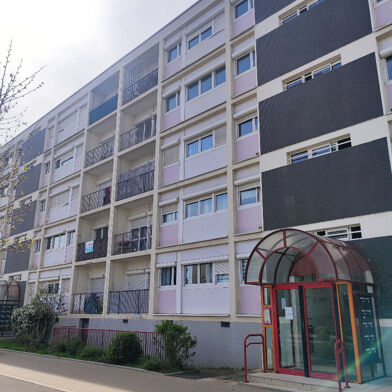 Appartement 4 pièces 76200 €