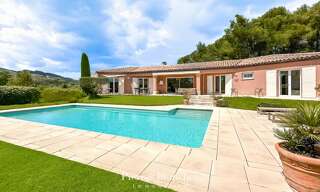 Maison 5 Pièces 168 m² à vendre à Eyguières (13430)