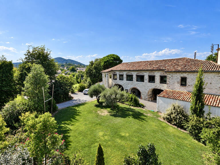 Mas 290m2 avec piscine et terrain — photo 1