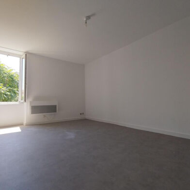Appartement 2 pièces 437 €