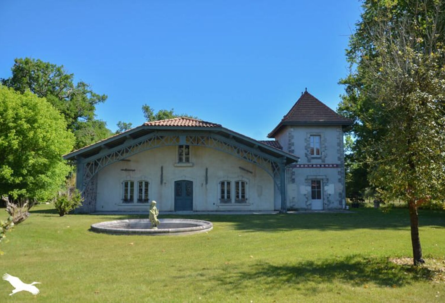 Maison en pierre de 11 pièces principales — photo 1