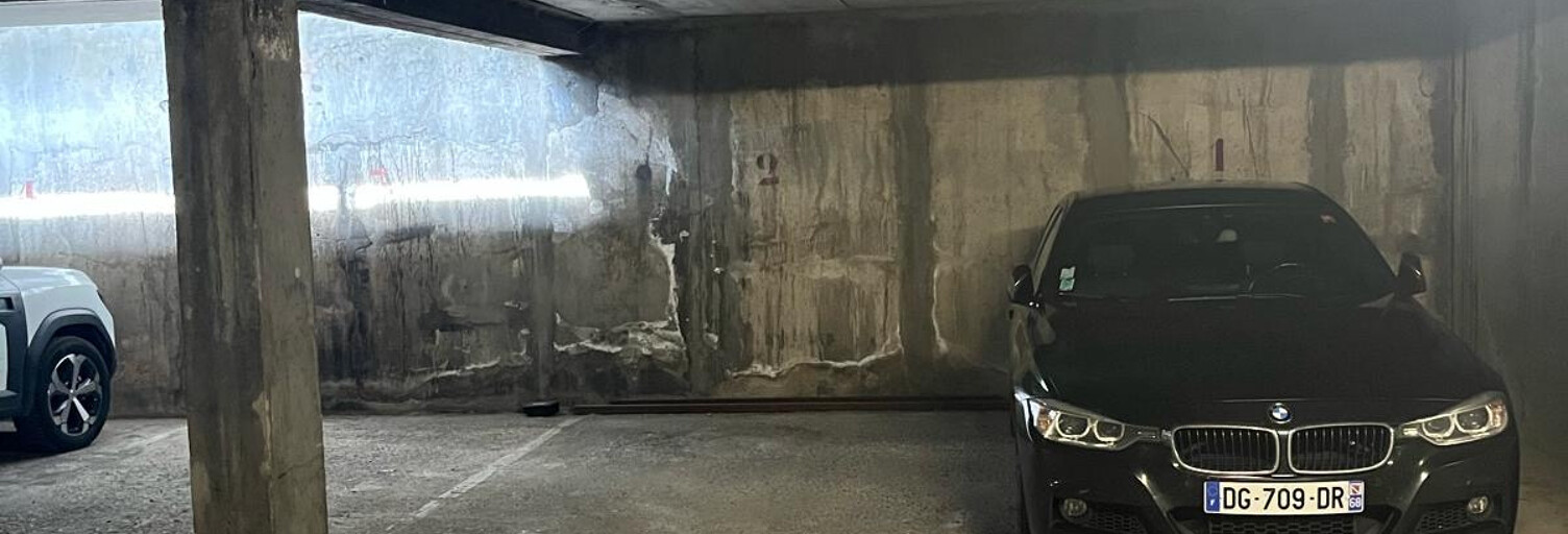 Garage   m² à louer à Grenoble (38100)