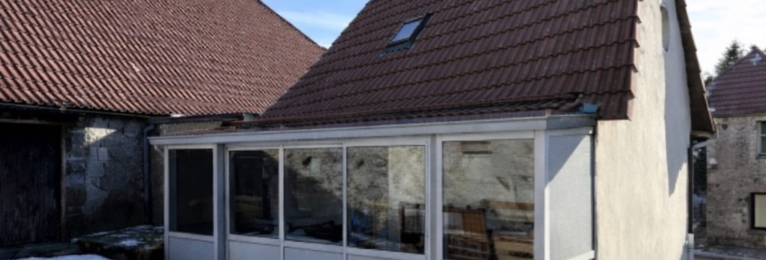 Maison 5 Pièces 65 m² à vendre à Lachamp-Raphaël (07530)