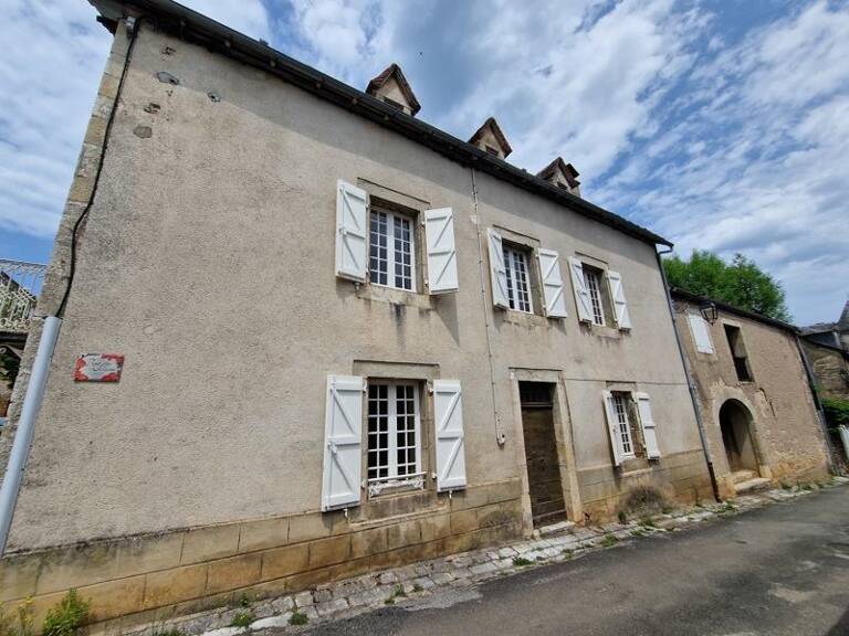 Maison en pierre de 5 pièces principales — photo 1