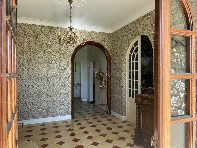 Maison en pierre de 5 pièces principales — photo 1