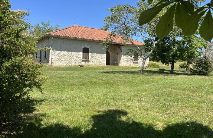 Maison en pierre de 5 pièces principales — photo 3