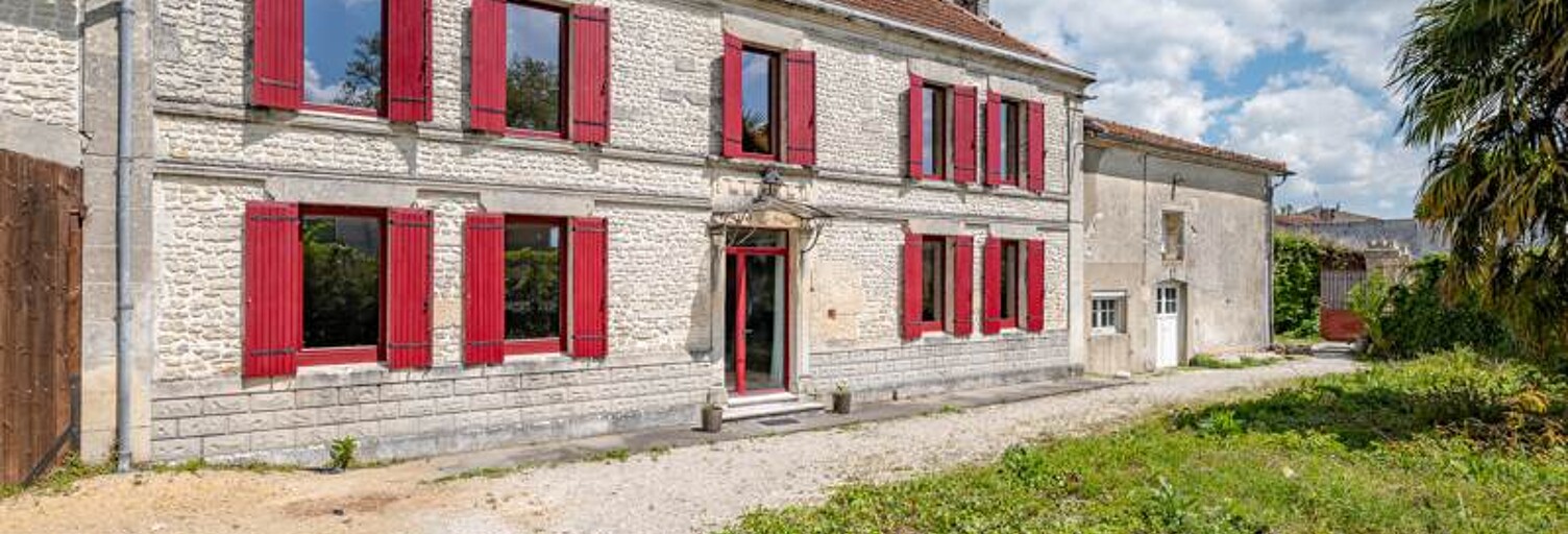 Maison 14 Pièces 448 m² à vendre à Saint-Martial-sur-Né (17520)