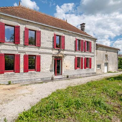 Maison 14 pièces 607260 €