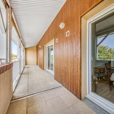 Appartement 4 pièces 299500 €