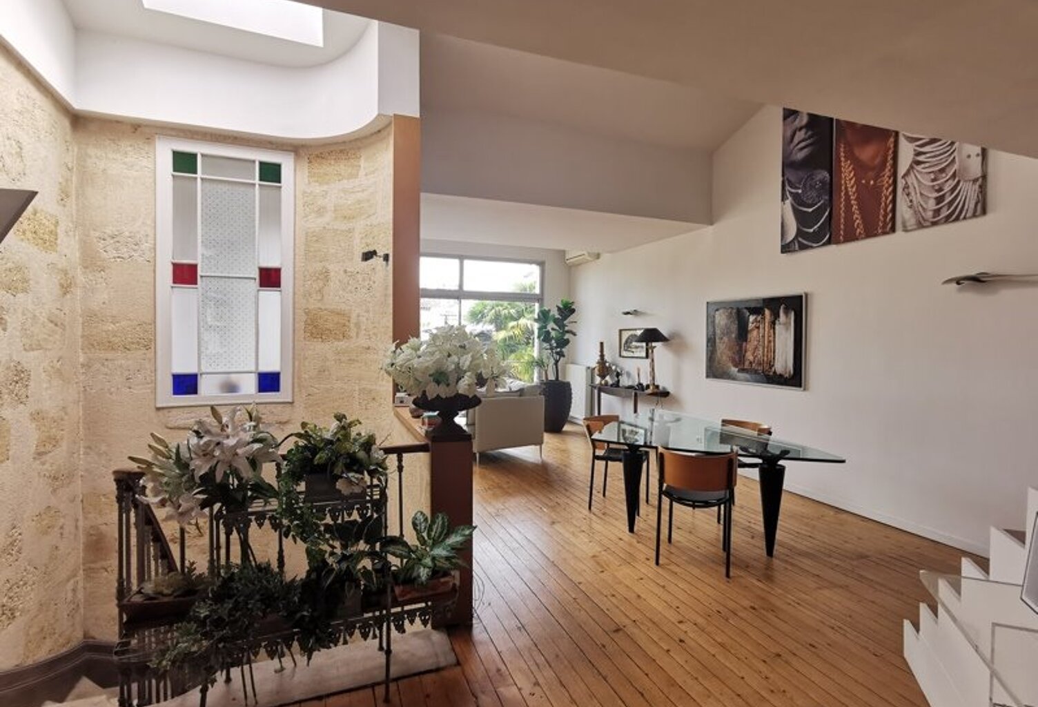 Maison en pierre de 5 pièces principales — photo 1