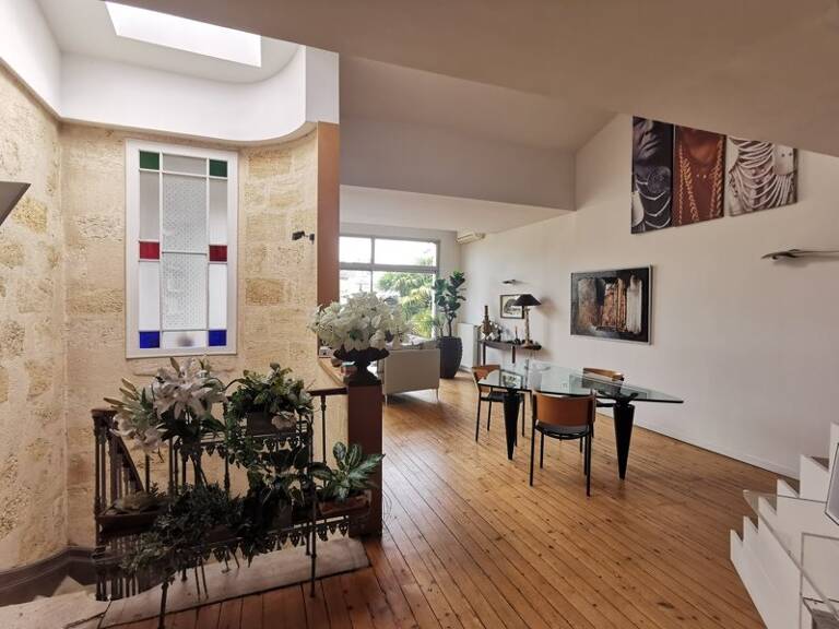 Maison en pierre de 5 pièces principales — photo 1