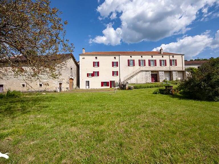Propriété Agricole de 10 pièces principales — photo 1