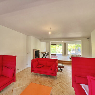 Maison 6 pièces 699250 €