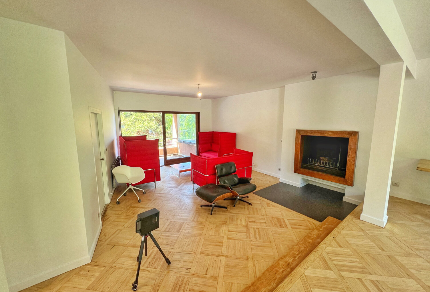 VILLA 250M2 LYON 5EME, SEJOUR CUISINE 75M2 SUR TERRAIN 400M2 — photo 1
