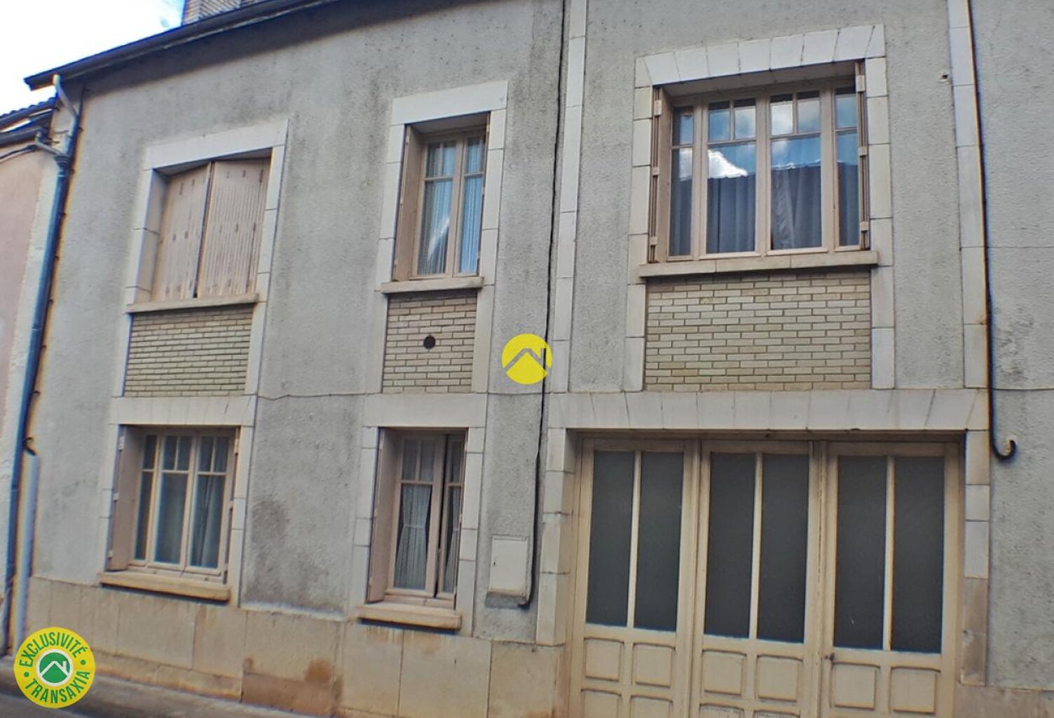 MAISON AVEC JARDIN-COUR-GARAGE — photo 1