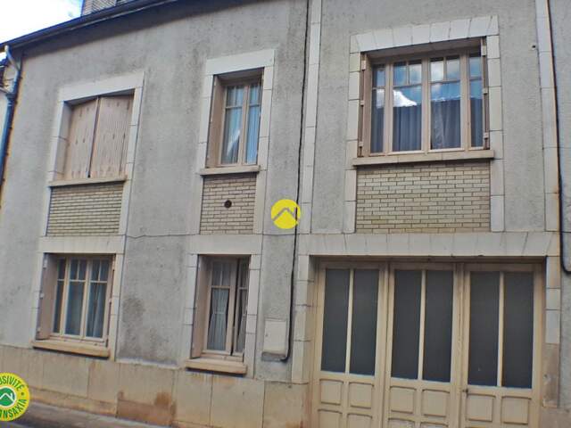 MAISON AVEC JARDIN-COUR-GARAGE — photo du bien