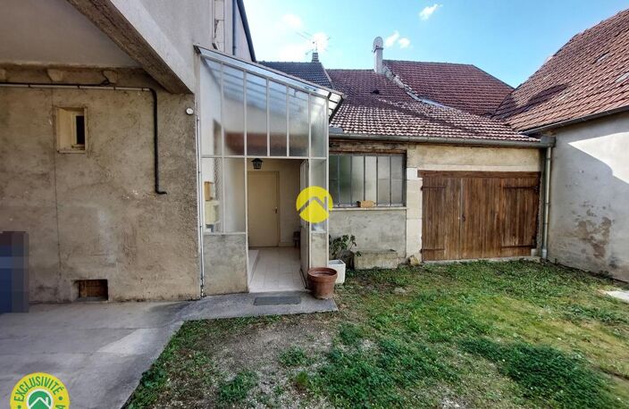MAISON AVEC JARDIN-COUR-GARAGE — photo 3