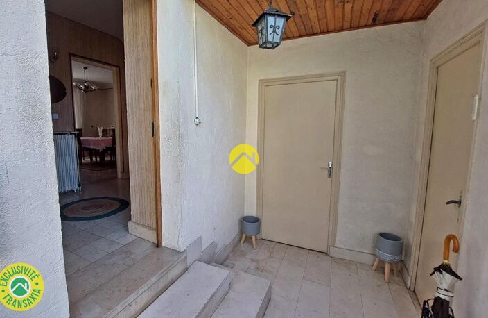 MAISON AVEC JARDIN-COUR-GARAGE — photo 4