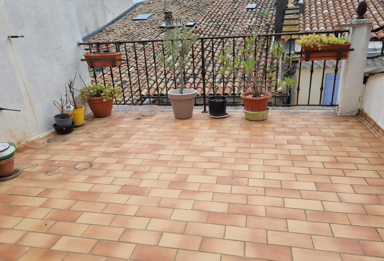 Maison de village avec terrasse — photo 1