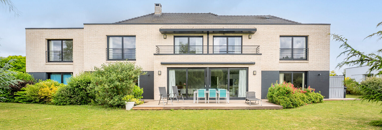 Maison 7 Pièces 345 m² à vendre à Mérignies (59710)