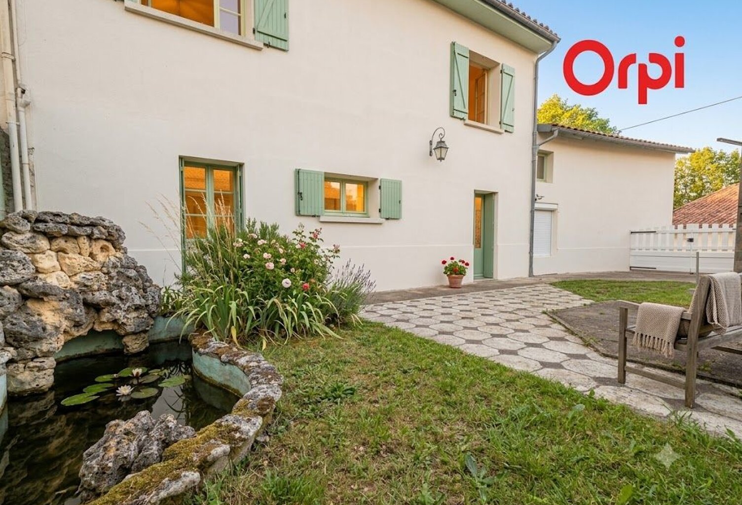 Une maison aux volumes uniques et aux mille possibilités ! — photo 1