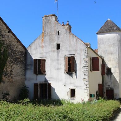 Maison 9 pièces 250000 €