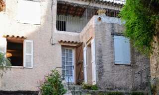 Maison 7 Pièces 71 m² à vendre à Tourtour (83690)