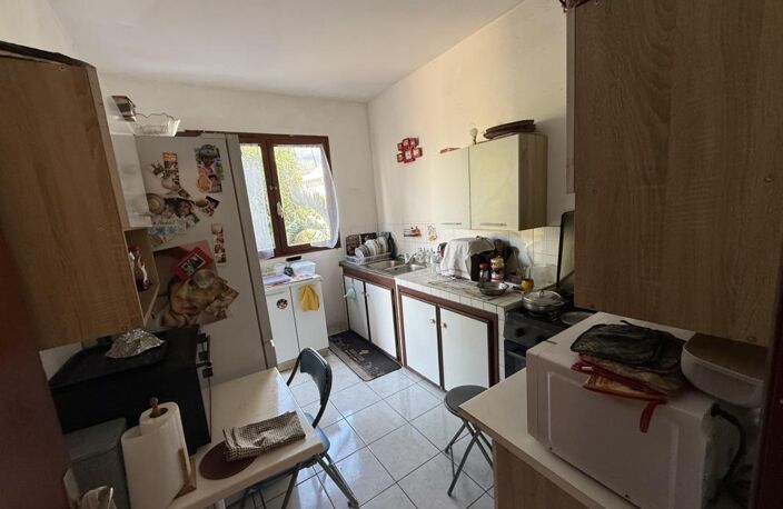 À Saint-Denis, appartement F3 de 61 m2 avec Grande terrasse — photo 5