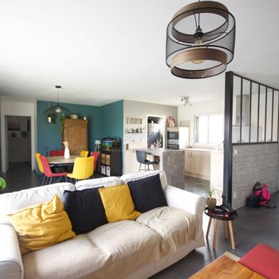 Maison 4 pièces 421900 €