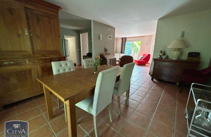 Vente maison 5 pièces 108 m² Vouneuil-sous-Biard (86580) — photo 3