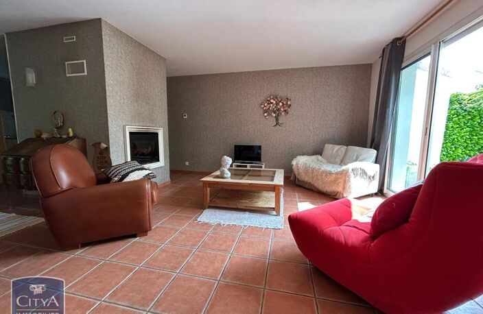 Vente maison 5 pièces 108 m² Vouneuil-sous-Biard (86580) — photo 4