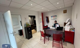 Commerce  28 m² à vendre à Saint-Alban-Leysse (73230)