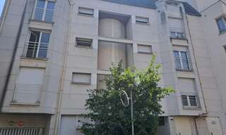 Garage   m² à louer à Tours (37000)