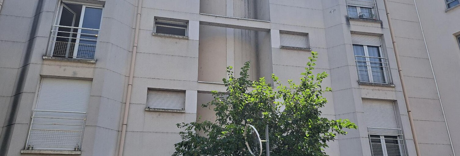 Garage   m² à louer à Tours (37000)